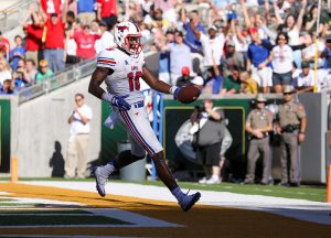 SMU Mustangs wide receiver Courtland Sutton (16) scores a touchdown against the Baylor Bears during the second half at McLane Stadium in Waco, Texas.