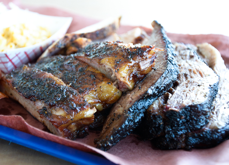 bet-the-house-barbecue-9