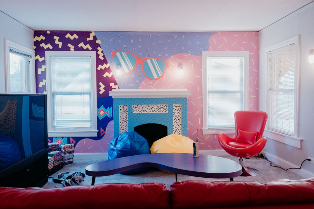 Be Kind Rewind With Dallas New 90s Themed Airbnb Central Track