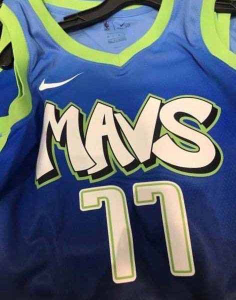 Dallas Mavericks: An analysis of the Mavericks jerseys