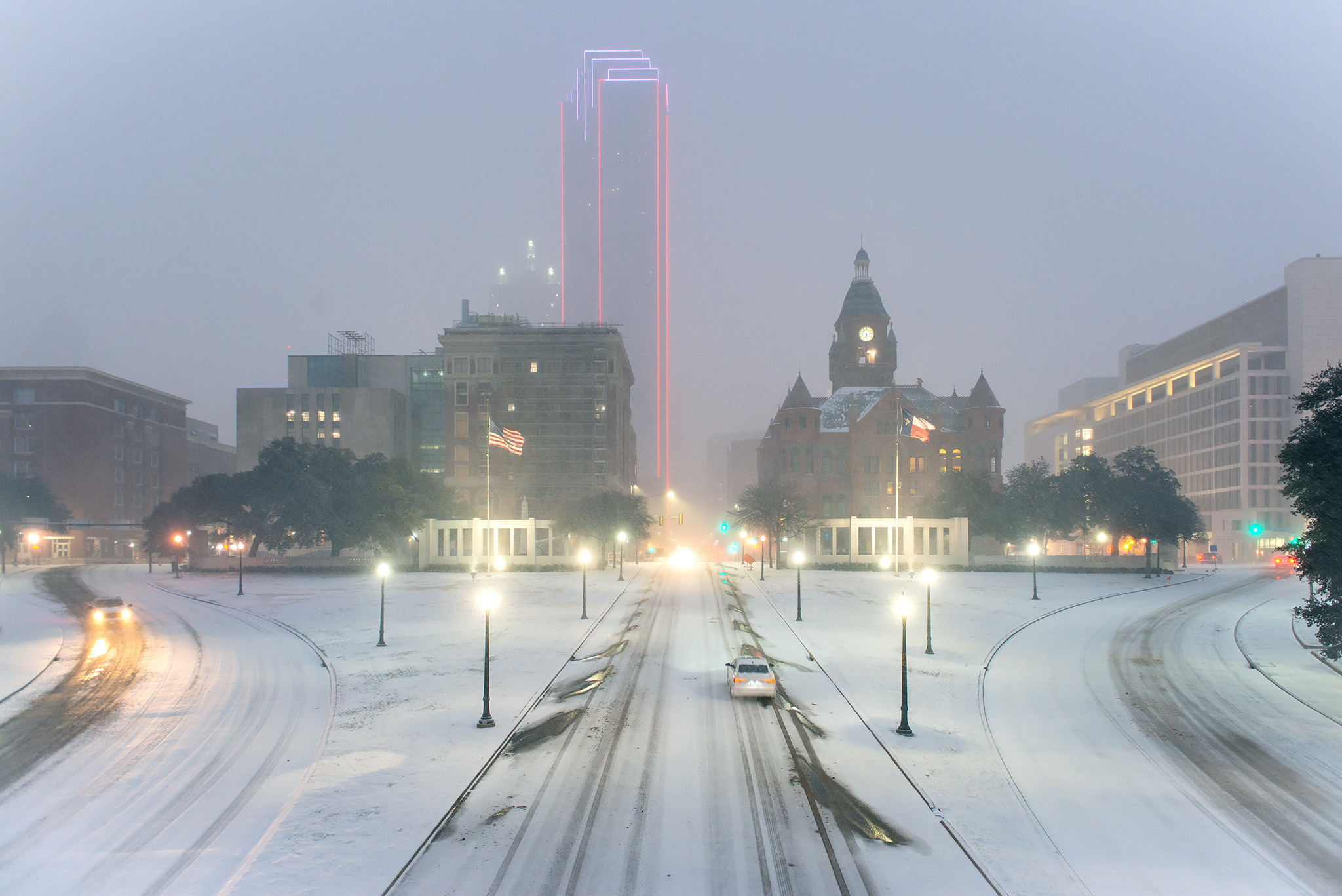 A City Under Snow, As Seen By Dallas Photographers. Central Track